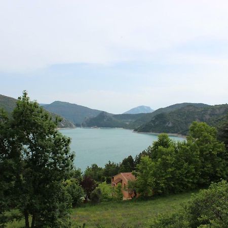 location vacances Saint-Julien-du-Verdon Esterno foto