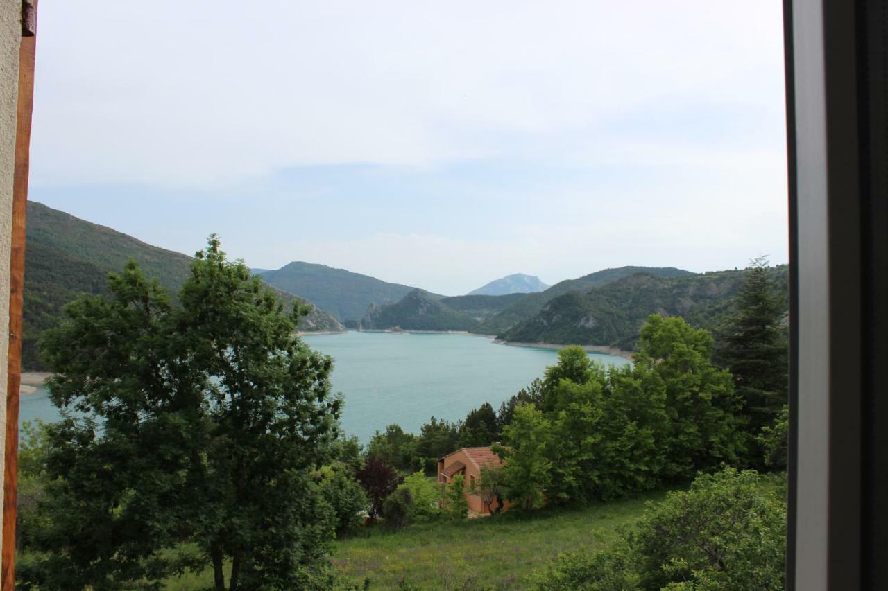 location vacances Saint-Julien-du-Verdon Esterno foto