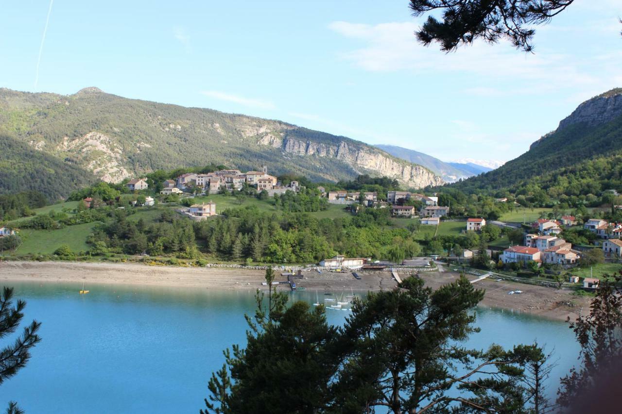 location vacances Saint-Julien-du-Verdon Esterno foto